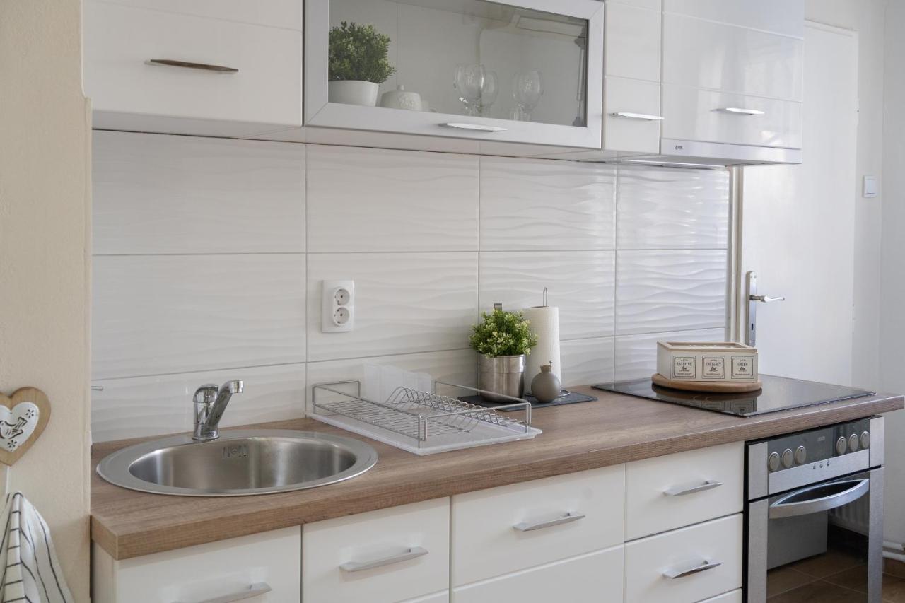 Gold Apartman Vrsac Ngoại thất bức ảnh
