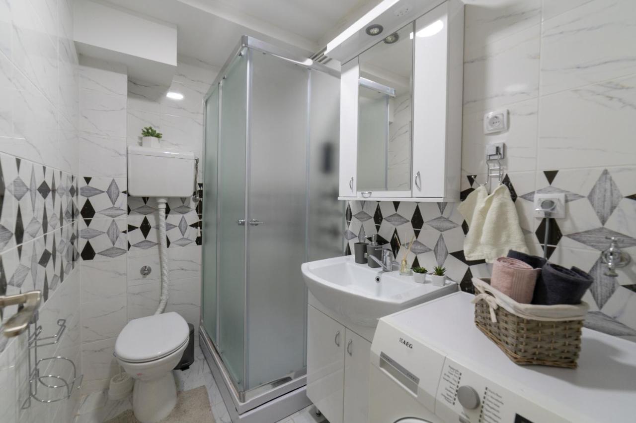 Gold Apartman Vrsac Ngoại thất bức ảnh