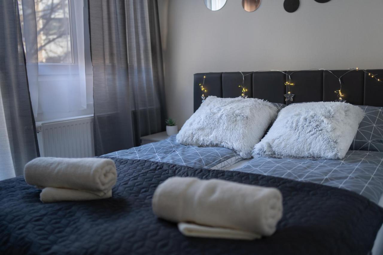 Gold Apartman Vrsac Ngoại thất bức ảnh